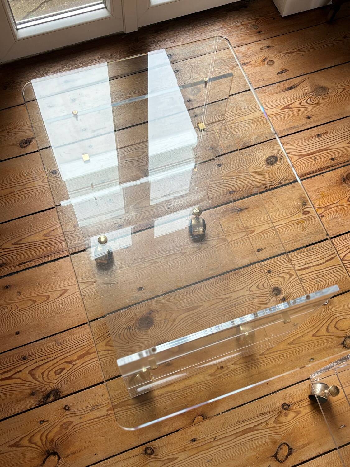 Side table / David Lange trolley