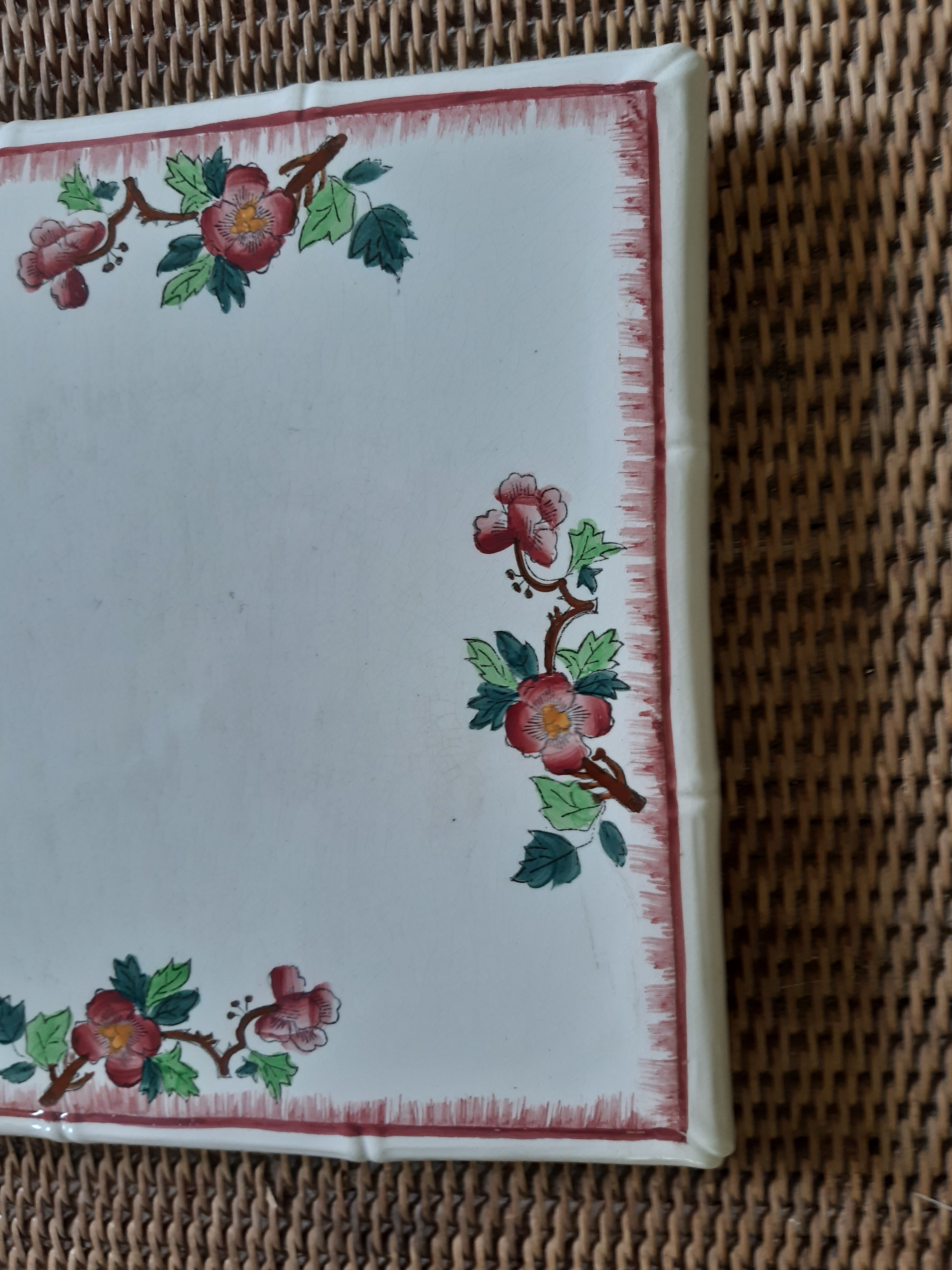 Earthenware table mat