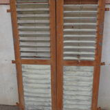 Two-tone shutters