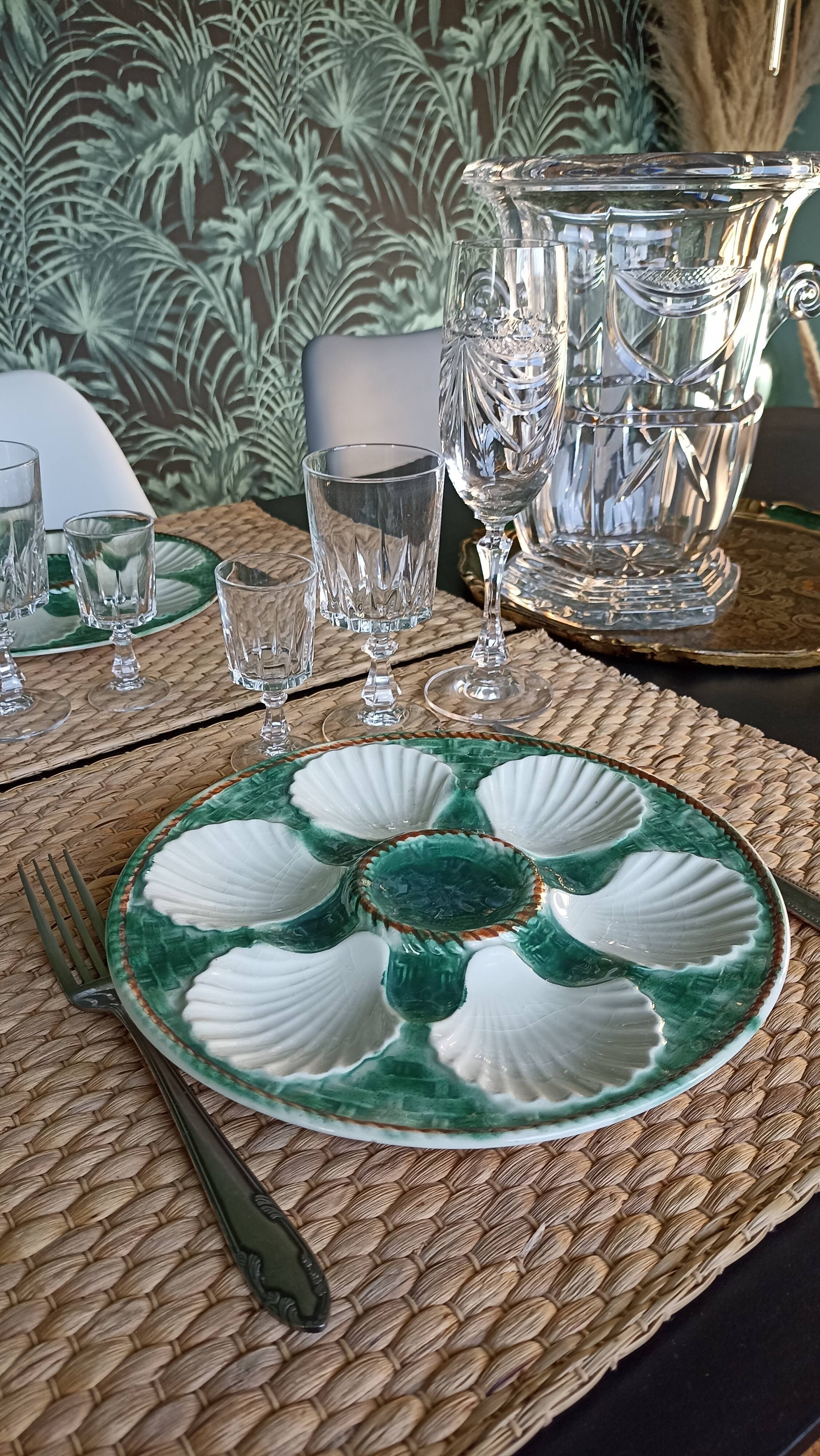 Longchamp oyster plates