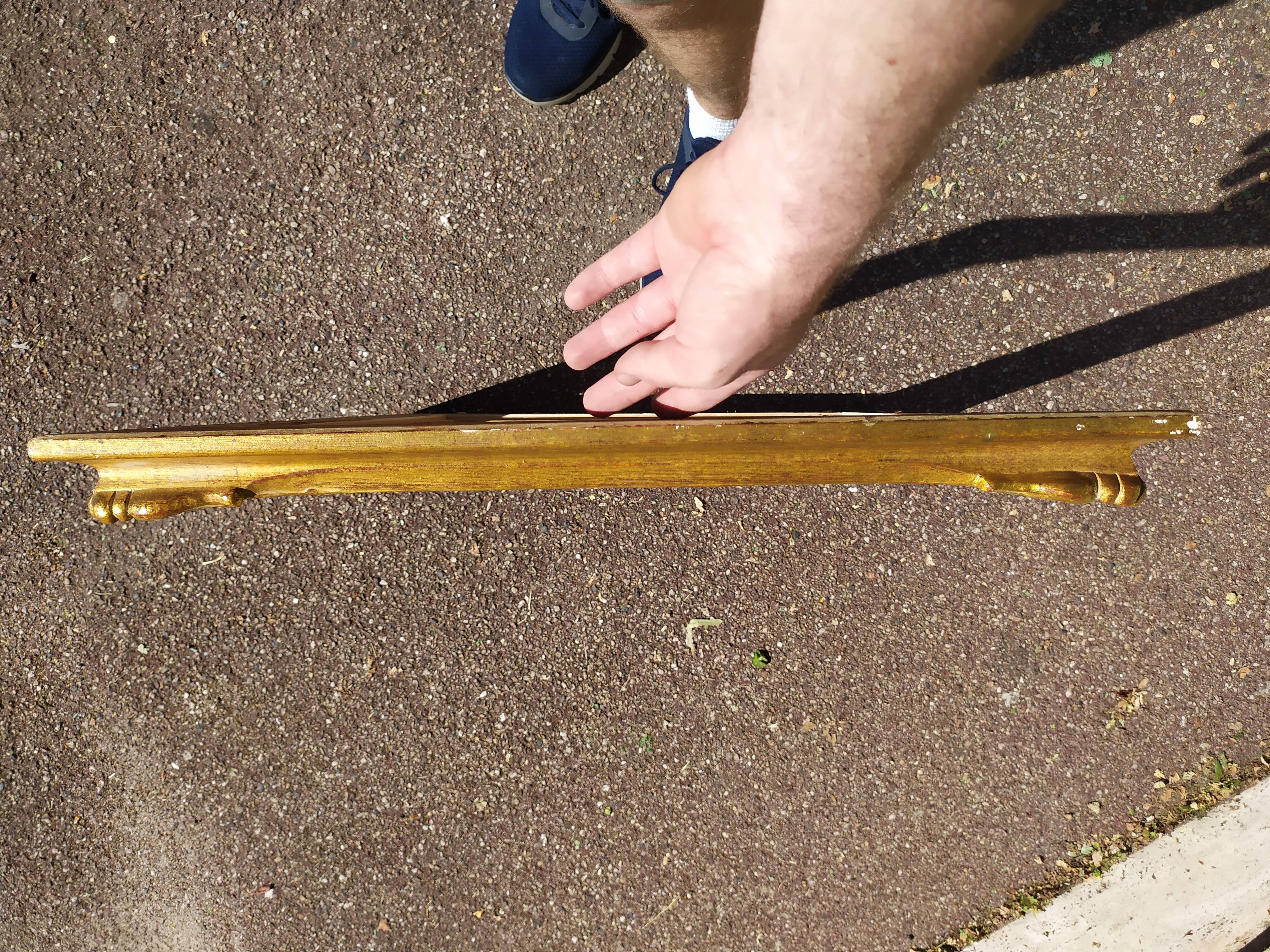 Old frame in gilded wood 58 x 68 cm