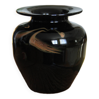 Black vase stamped MV