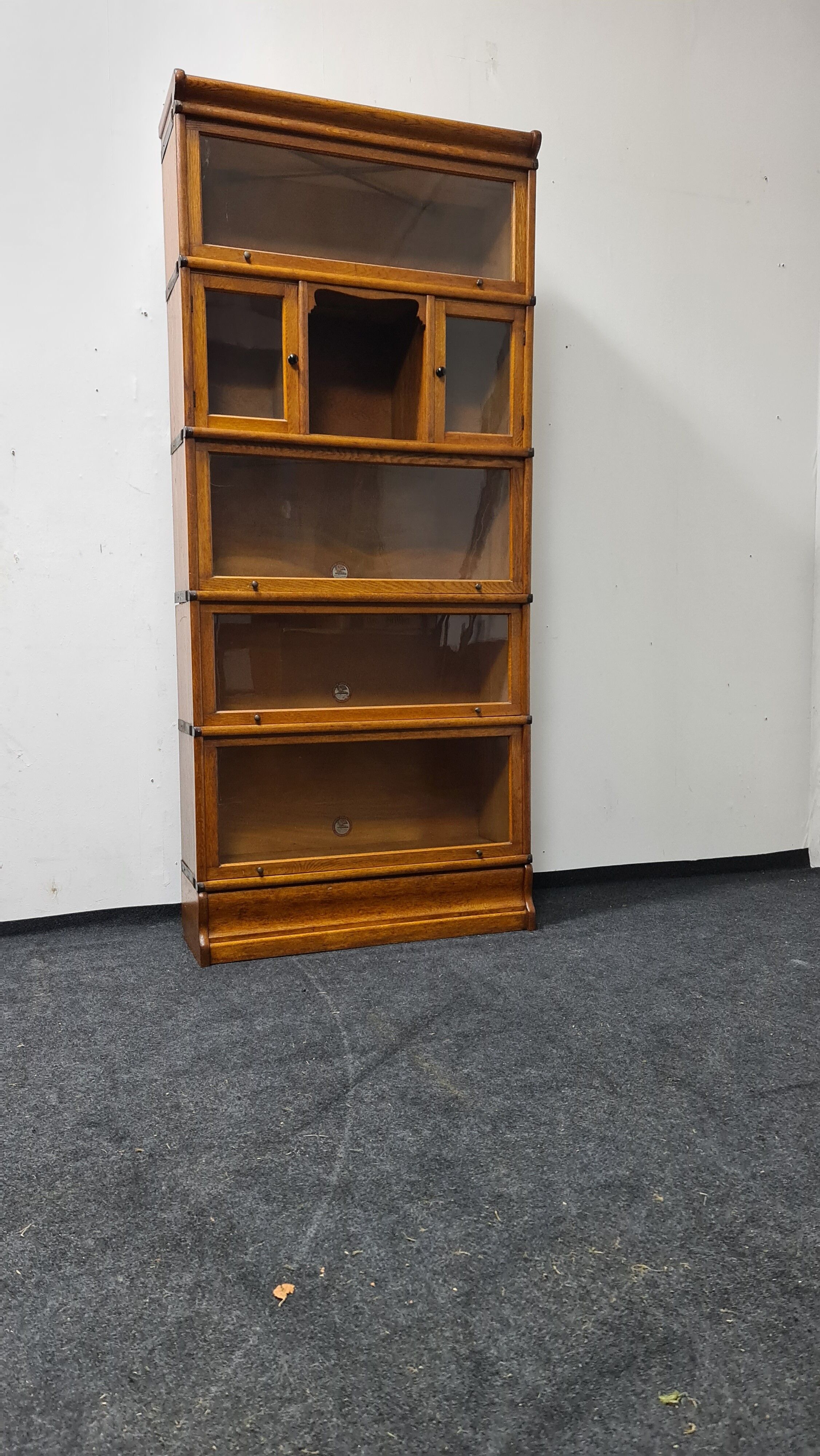 Bibliothèque Barristers en chêne vintage par Heinrich Zeiss Allemagne