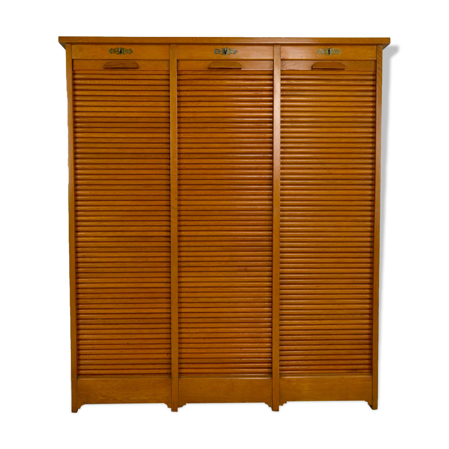 Large notary furniture with curtains by G.M. Radia, circa 1920