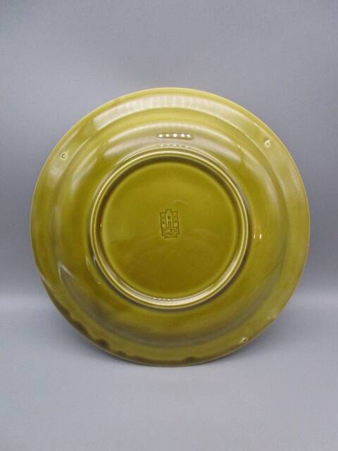 Antique serving plate in Gien earthenware, bamboo decoration.