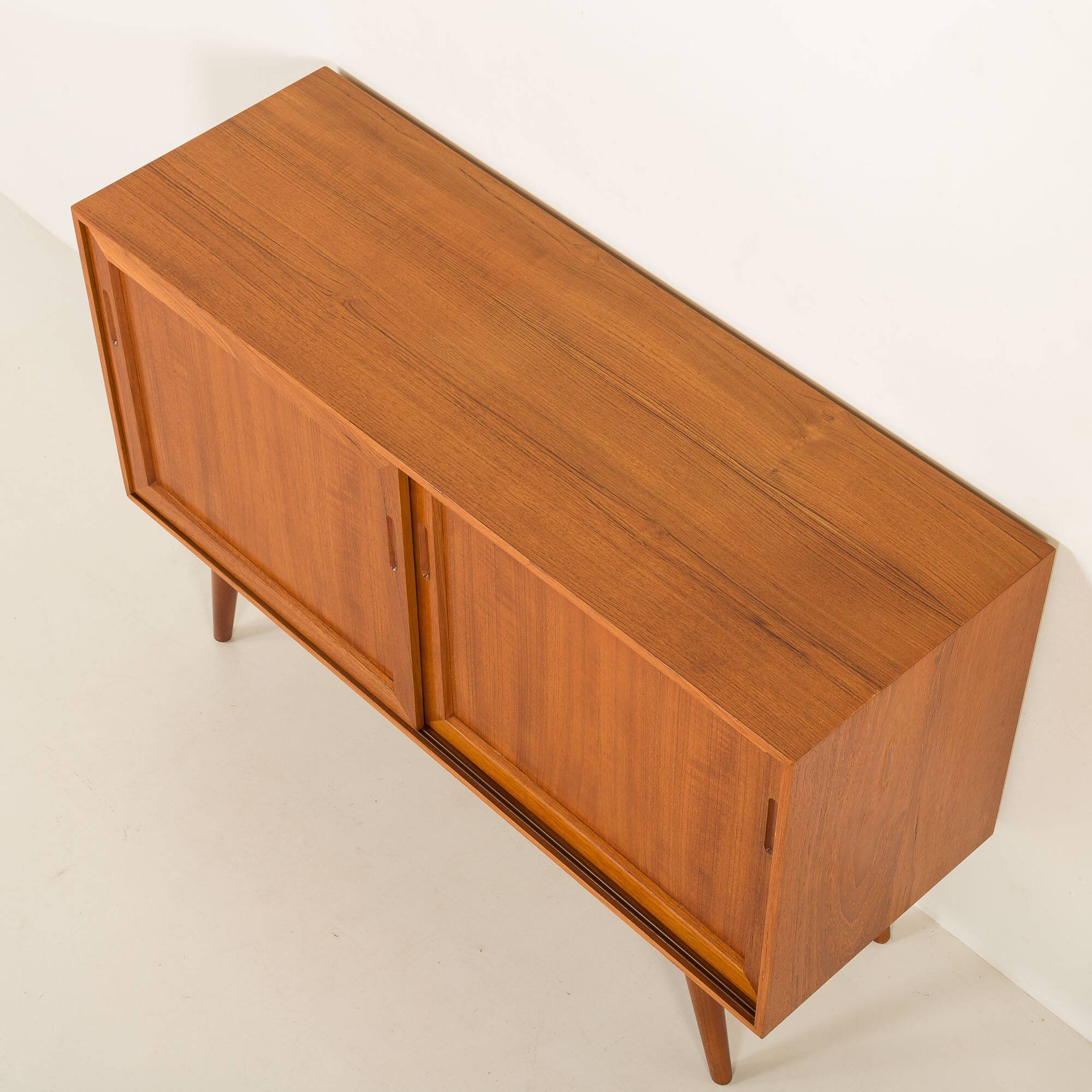 Small Scandinavian teak sideboard, 1970s