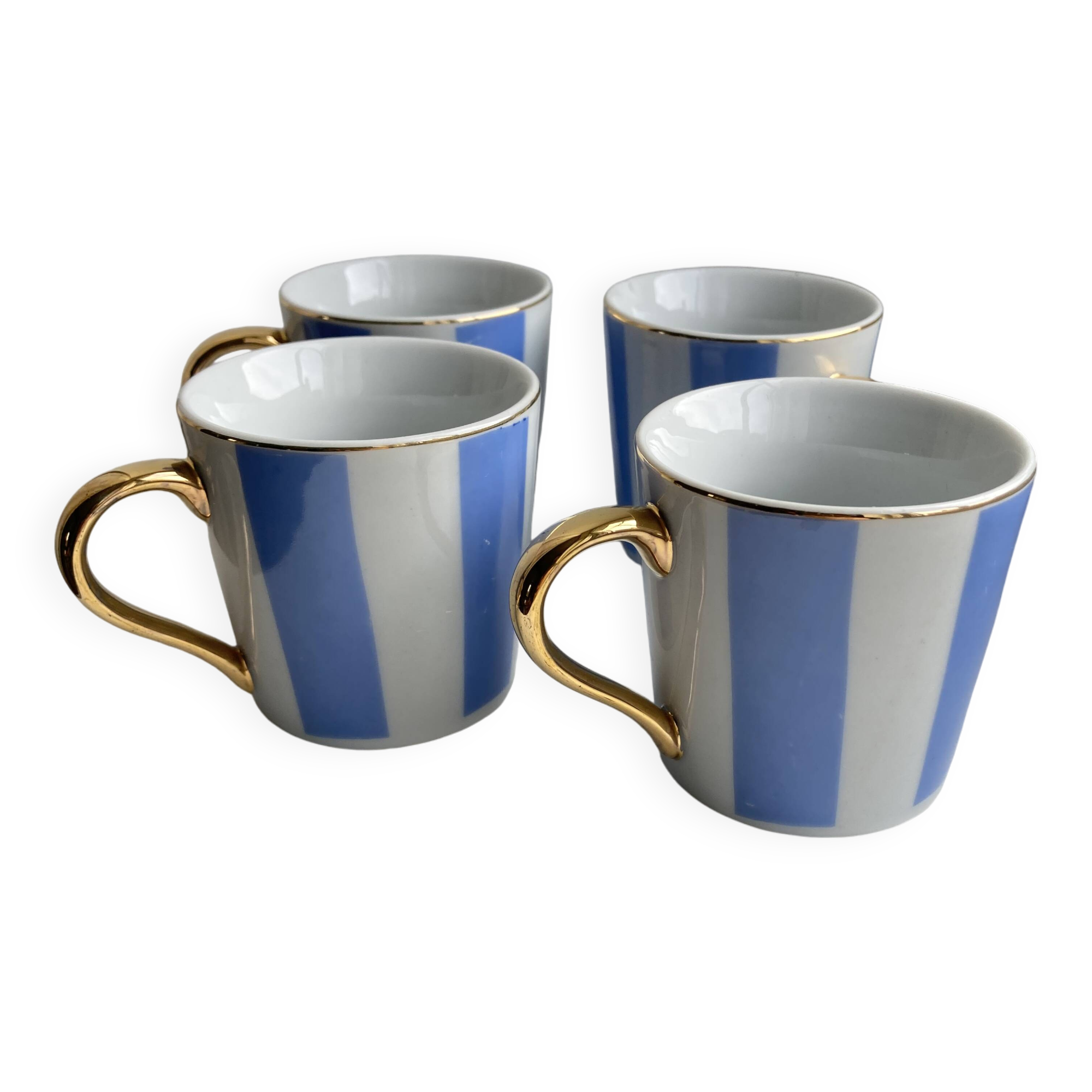 Set of 4 cups