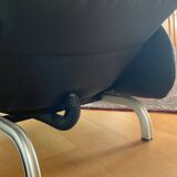 XDark brown leather chaise longue
