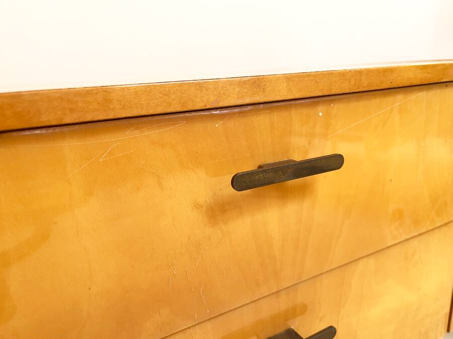 Coiffeuse basse vintage en bois blond – meuble moderniste années 50/60