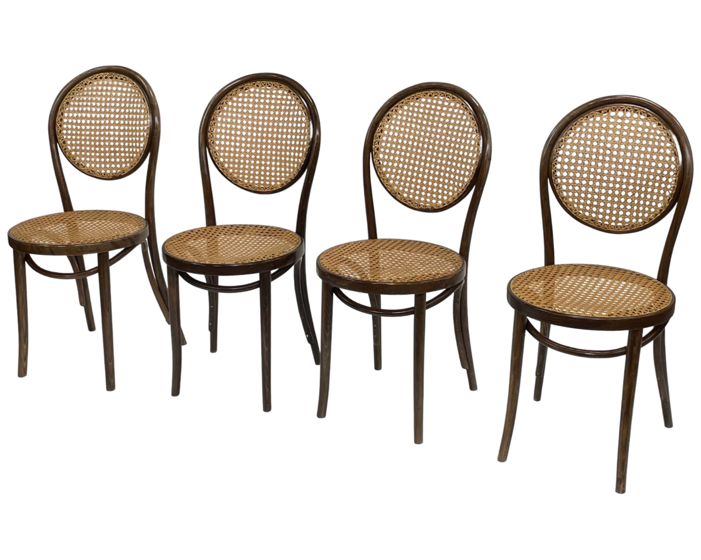 Ensemble vintage de quatre chaises Michael Thonet ZPM Radomsko Design