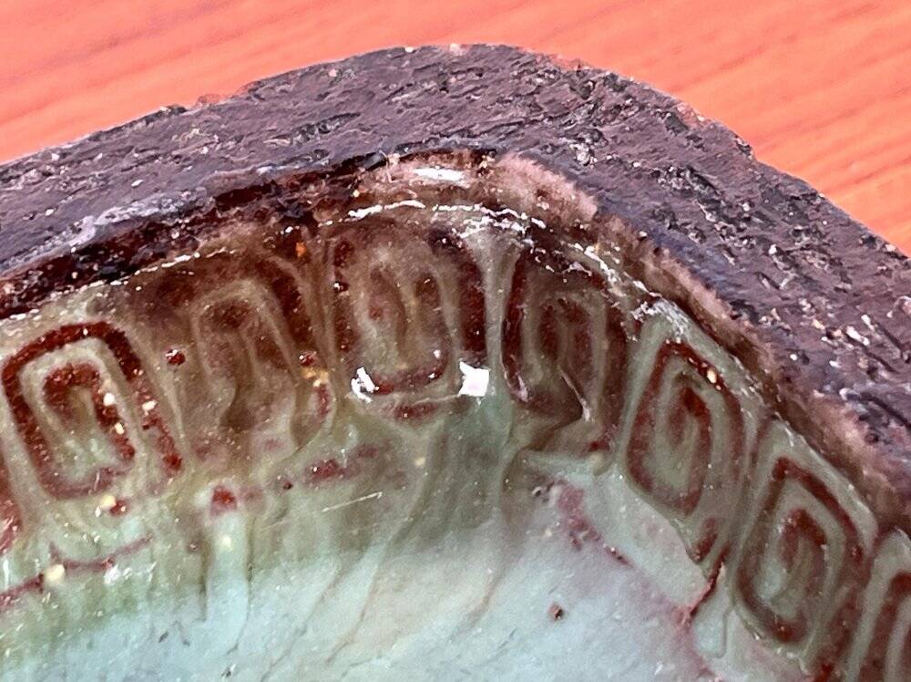 Danish studio pottery bowl from the mid-century by Jytte Trebbien and Harry Nielsen for Tusbo, 1960s.