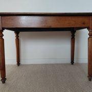 Table / Vintage cherry wood desk with turned legs – Natural patina