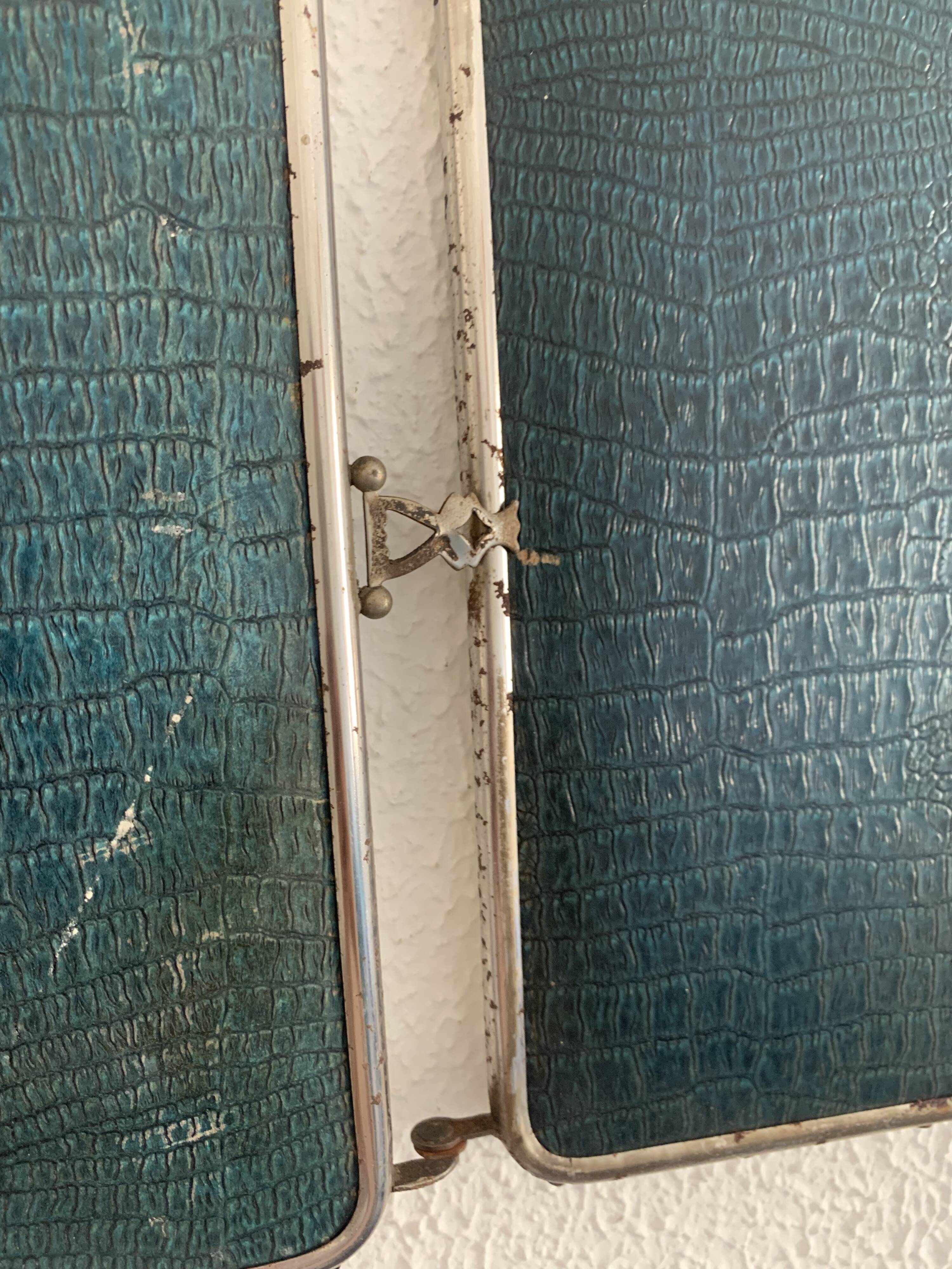 Vintage 1950s barber's triptych beveled duck mirror - 24 x 58 cm