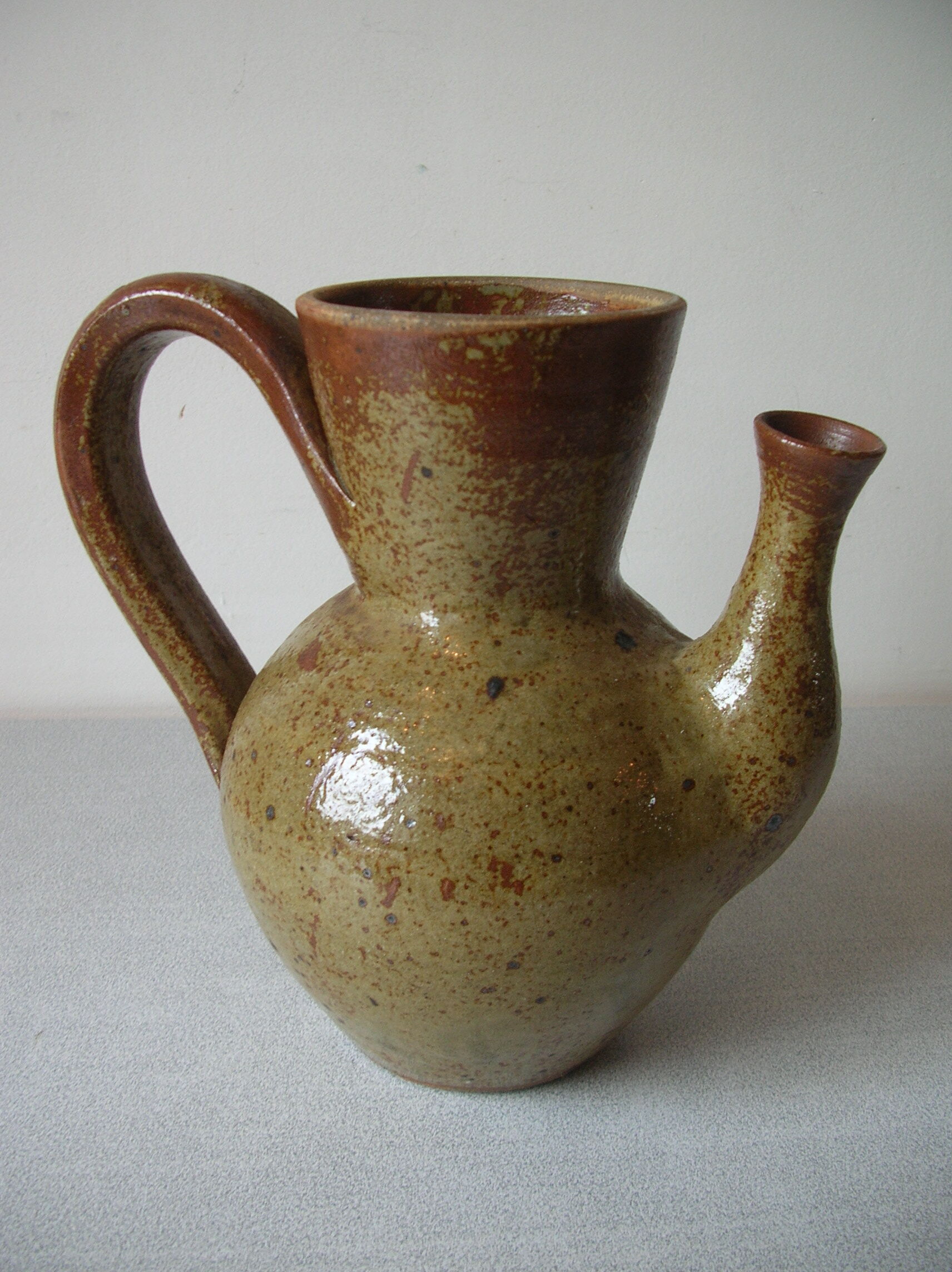 Ancien broc pichet en grès 20 cm déco cuisine campagne champêtre art de la table