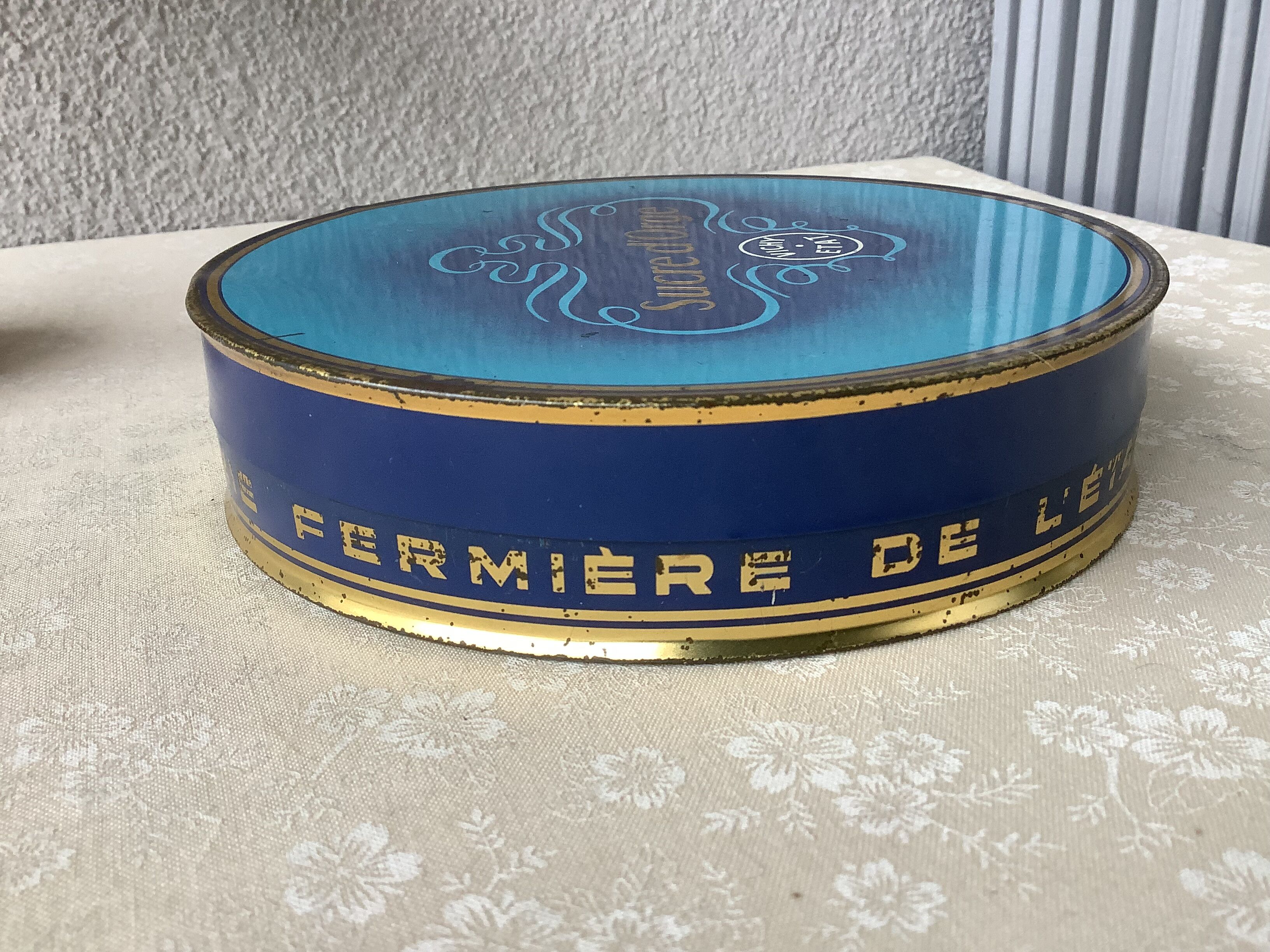 Vichy barley sugar box