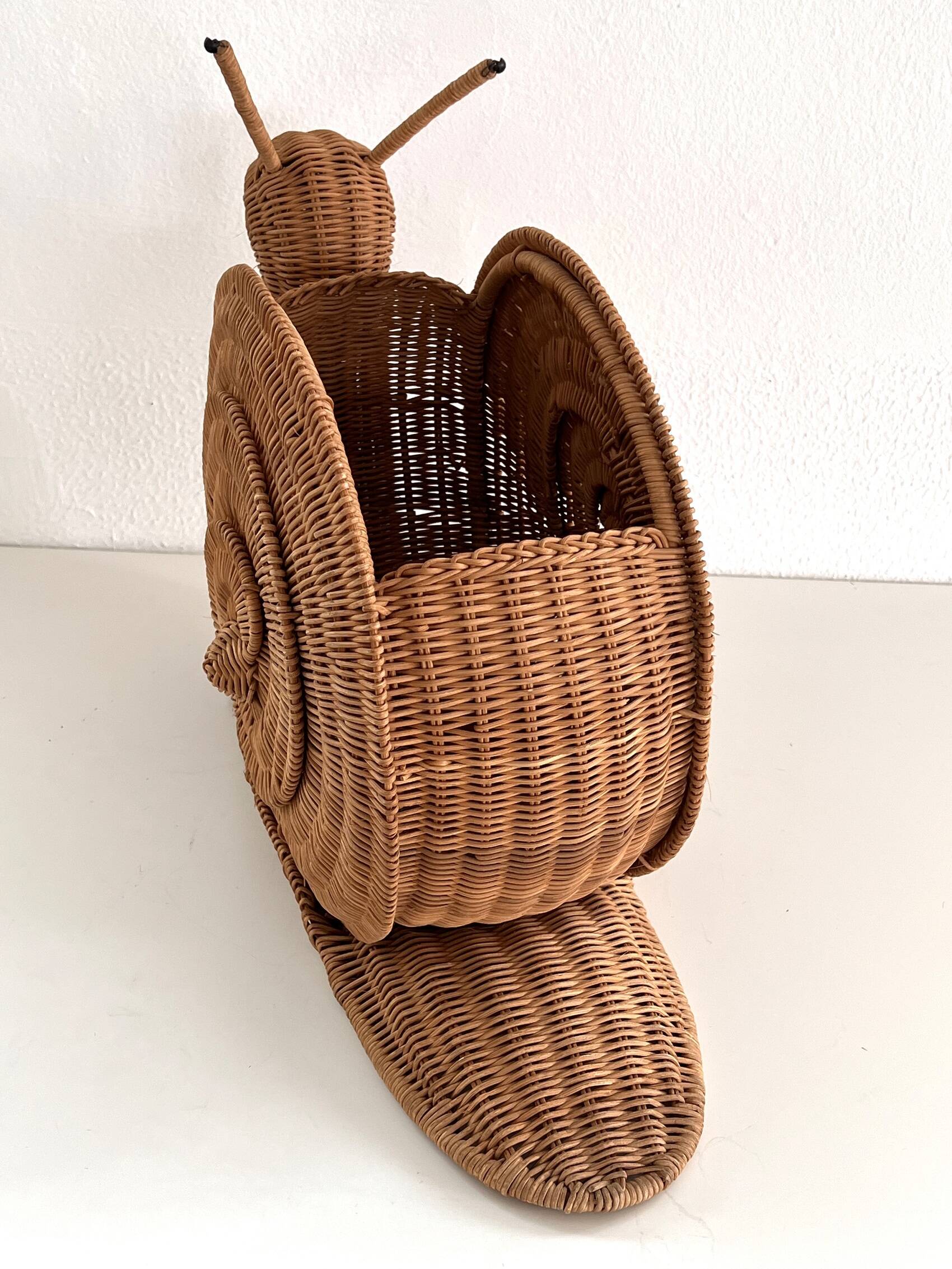 Italian Vintage Large Rattan Snail Basket, 1980s