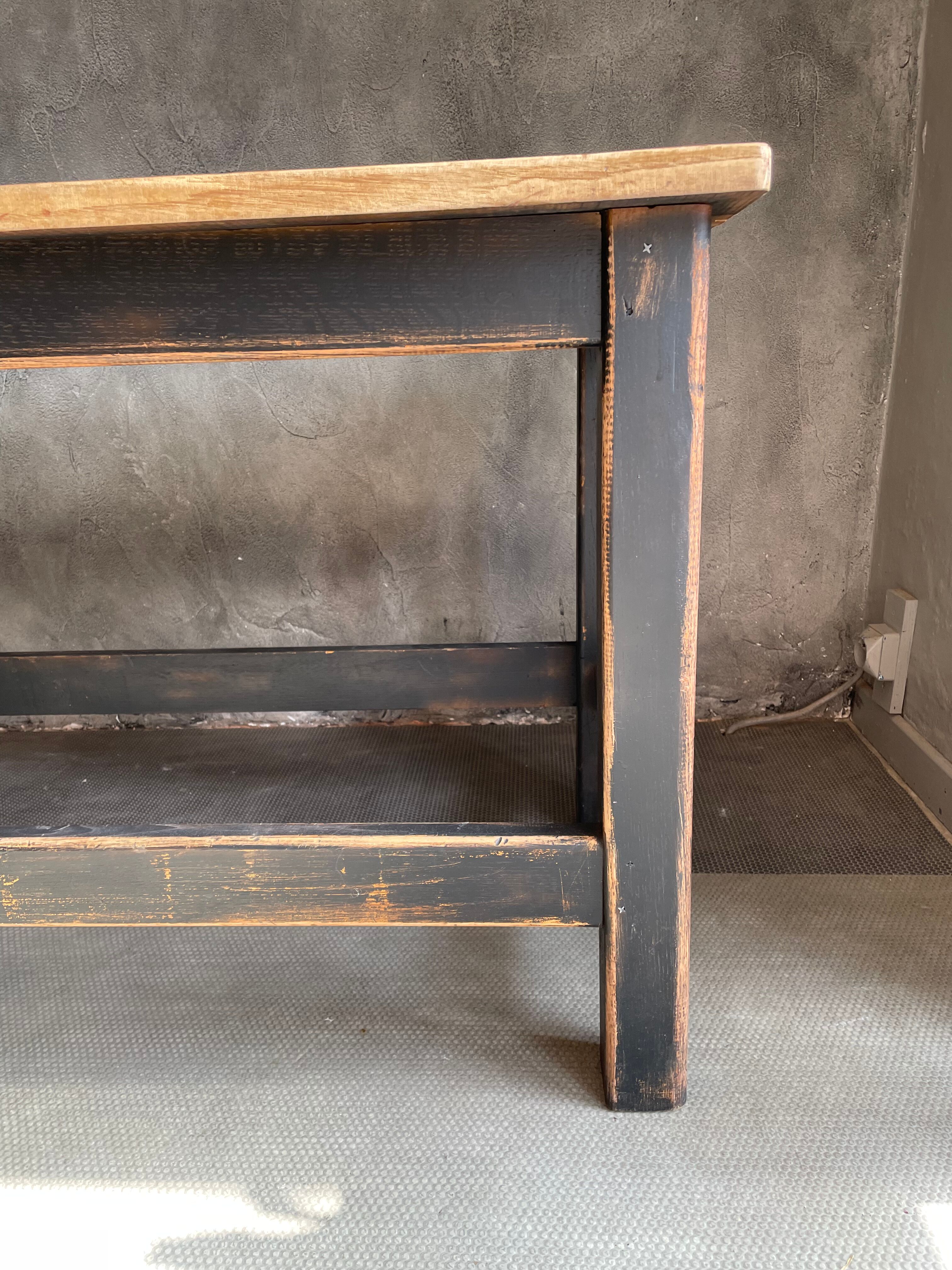 Business console table