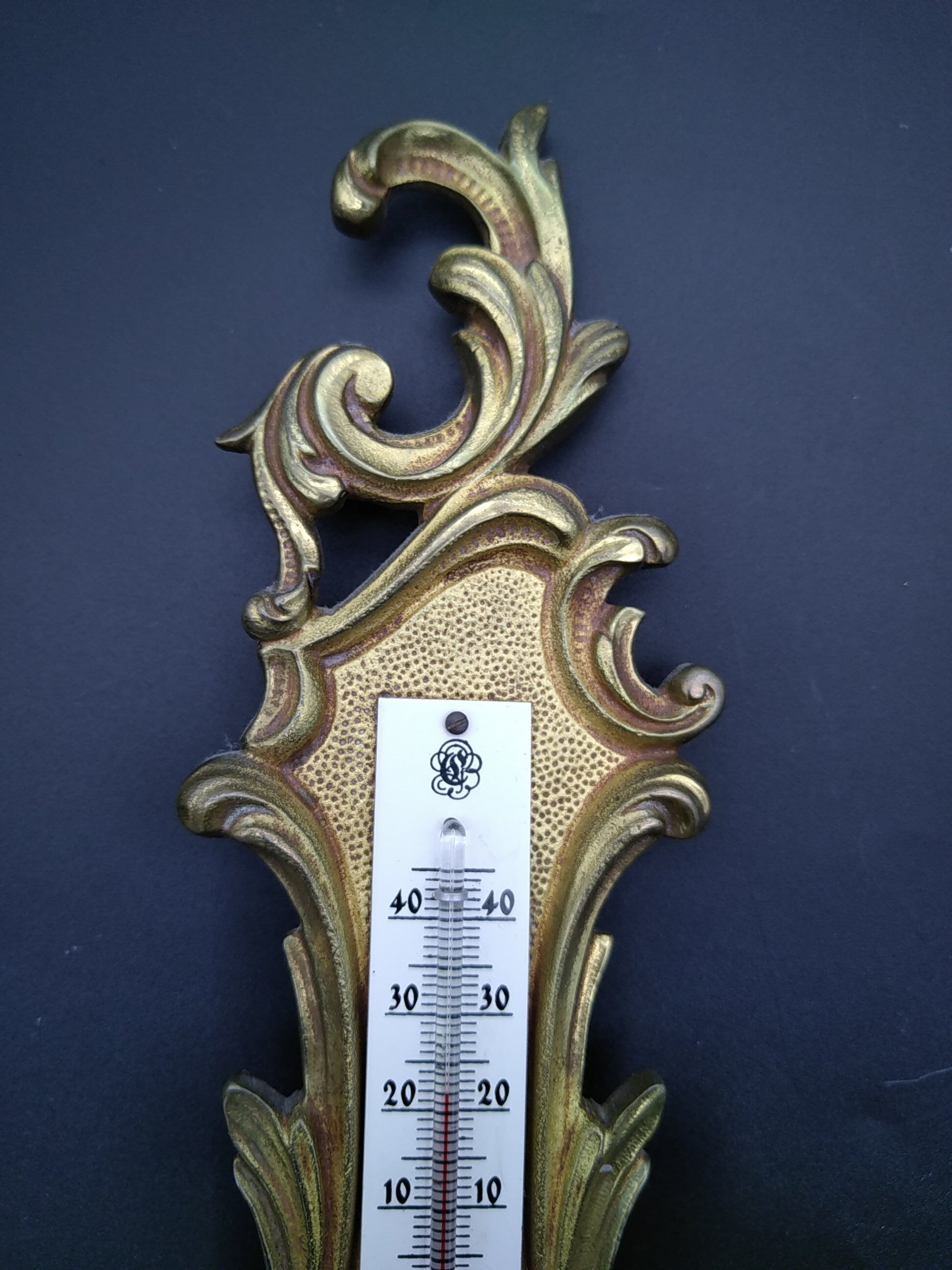 Barometer in gilded bronze, Louis XV style