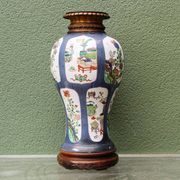 Lamp base, Chinese porcelain, Kangxi style, late 19th century.