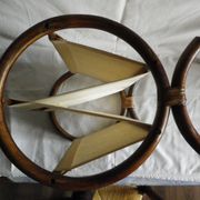 Porte revu en bambou et tissus