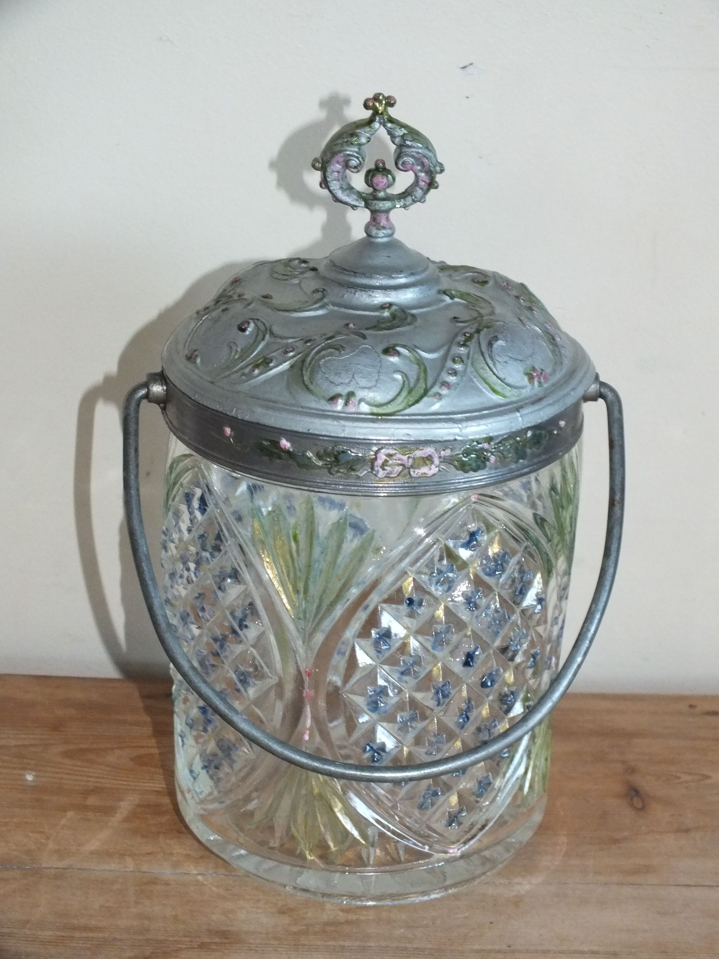 Antique Crystal Moulded Biscuit Bucket Painted Diamond Tips