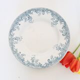 Plate on pedestal, iron earth, model Rocaille de Orchies, French manufacture