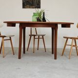 Round extendable teak table 1970