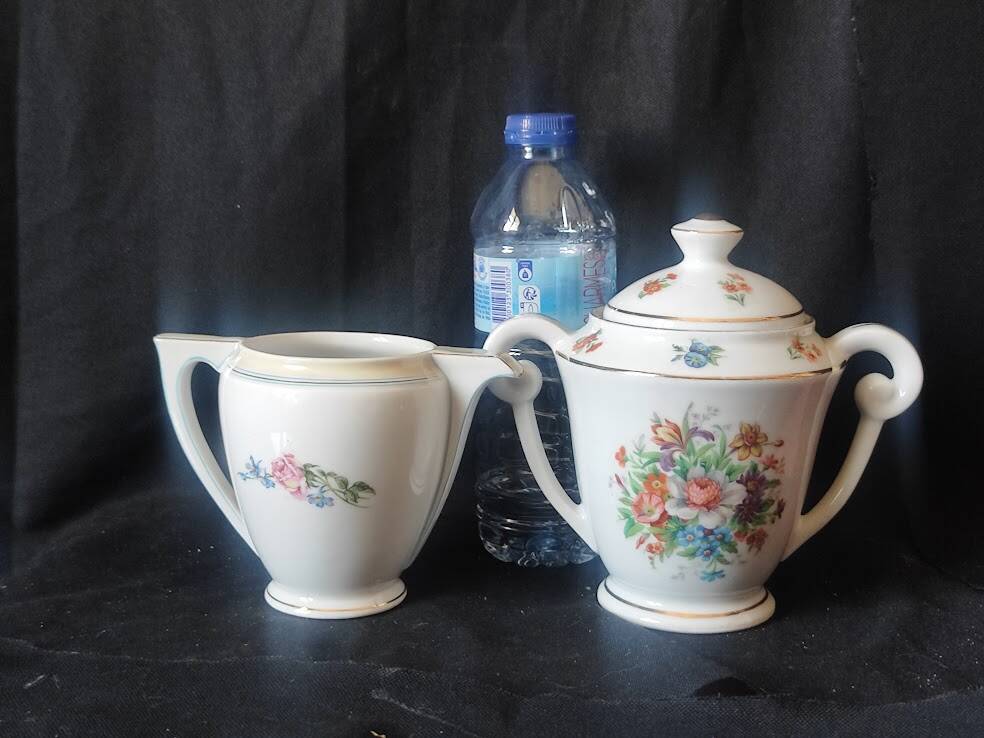 Crémier et sucrier porcelaine décor de roses