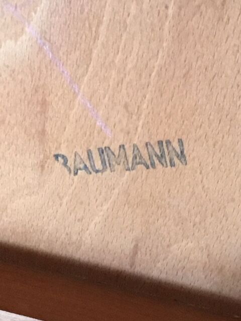 Chaise Baumann