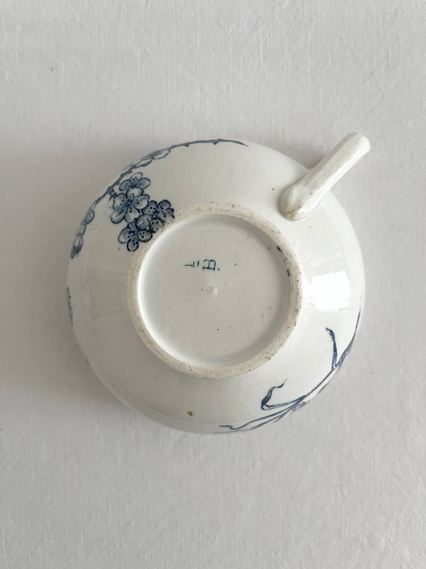 Antique ironstone cup "Carmen" Sarreguemines