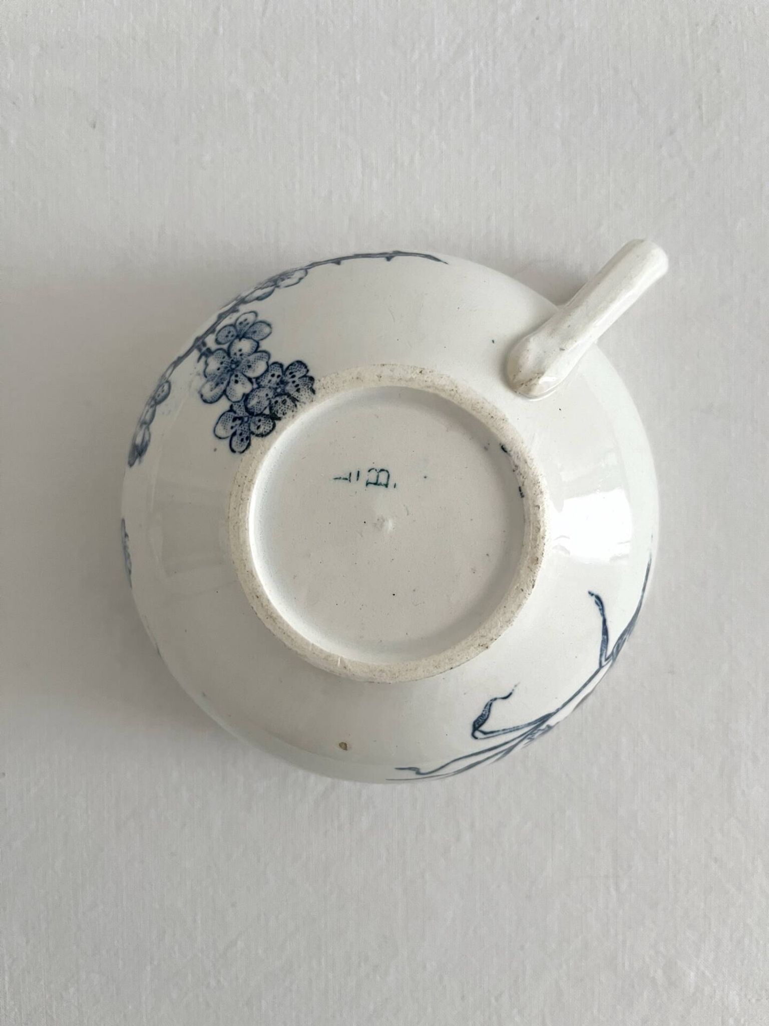 Antique ironstone cup "Carmen" Sarreguemines