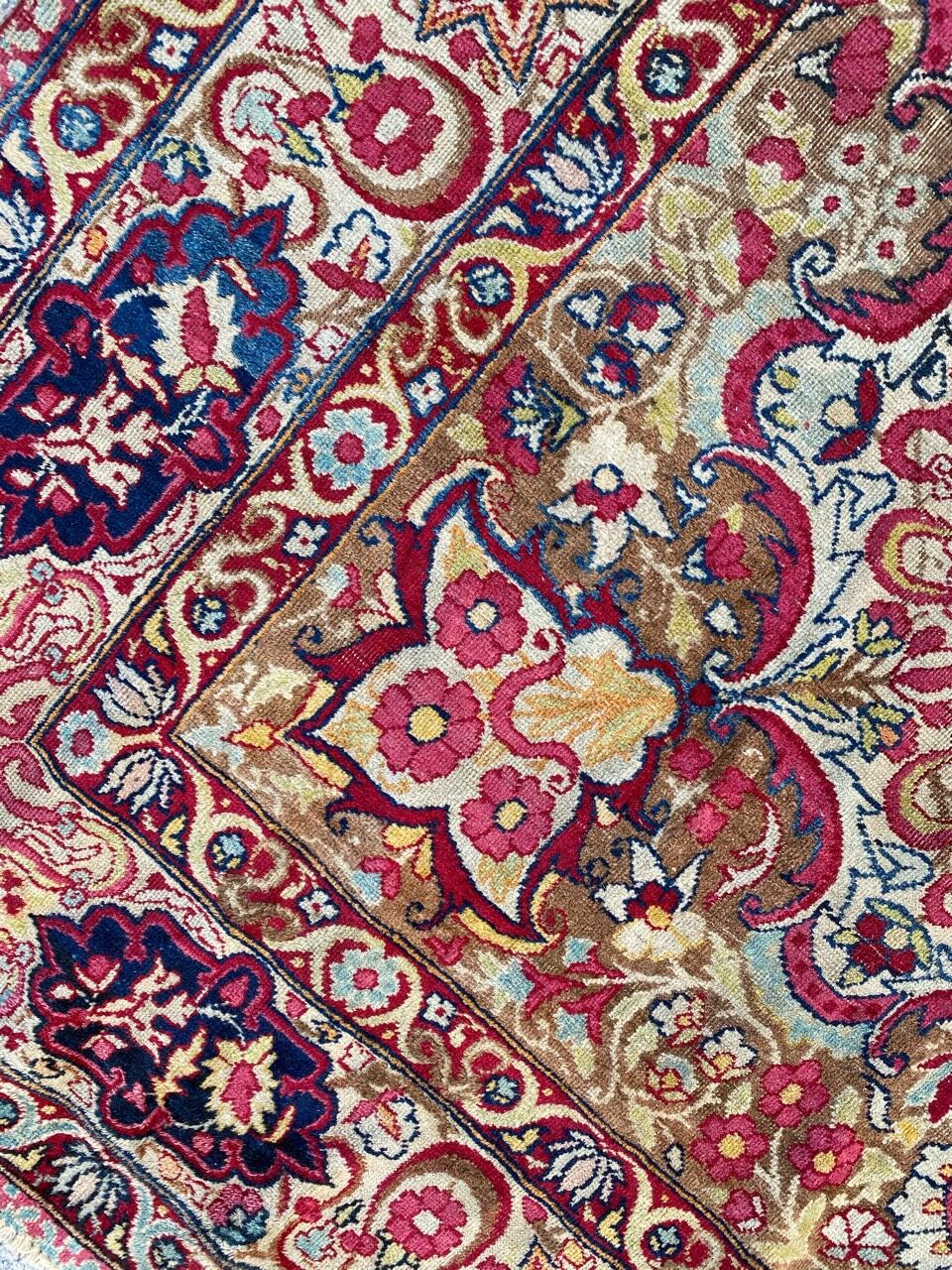 Nice old Persian kirman carpet wash 138x203 cm
