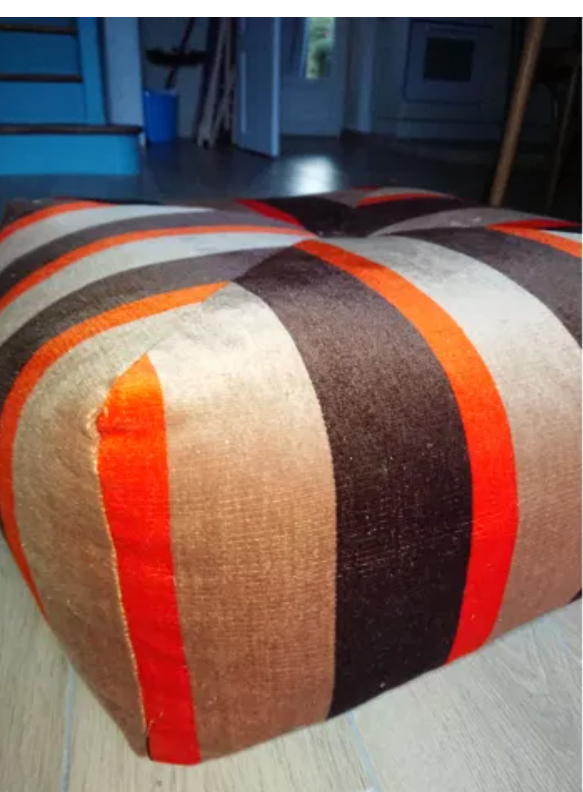 Pouf velour year 70s vintage very good condition