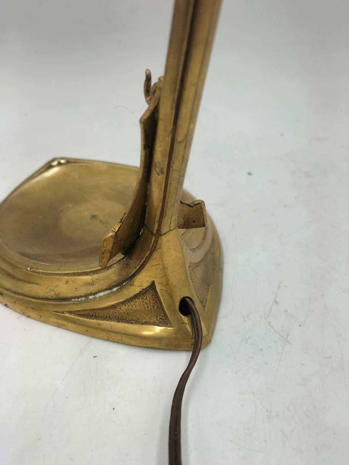 Art Nouveau bedside lamp