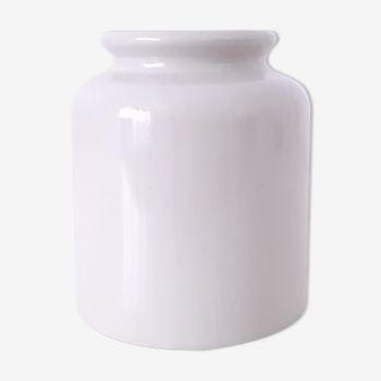 Off-white gres vase