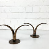 Paire de bougeoirs Lily en laiton, Ystad Metall, Suède, design Ivar Ålenius Björk