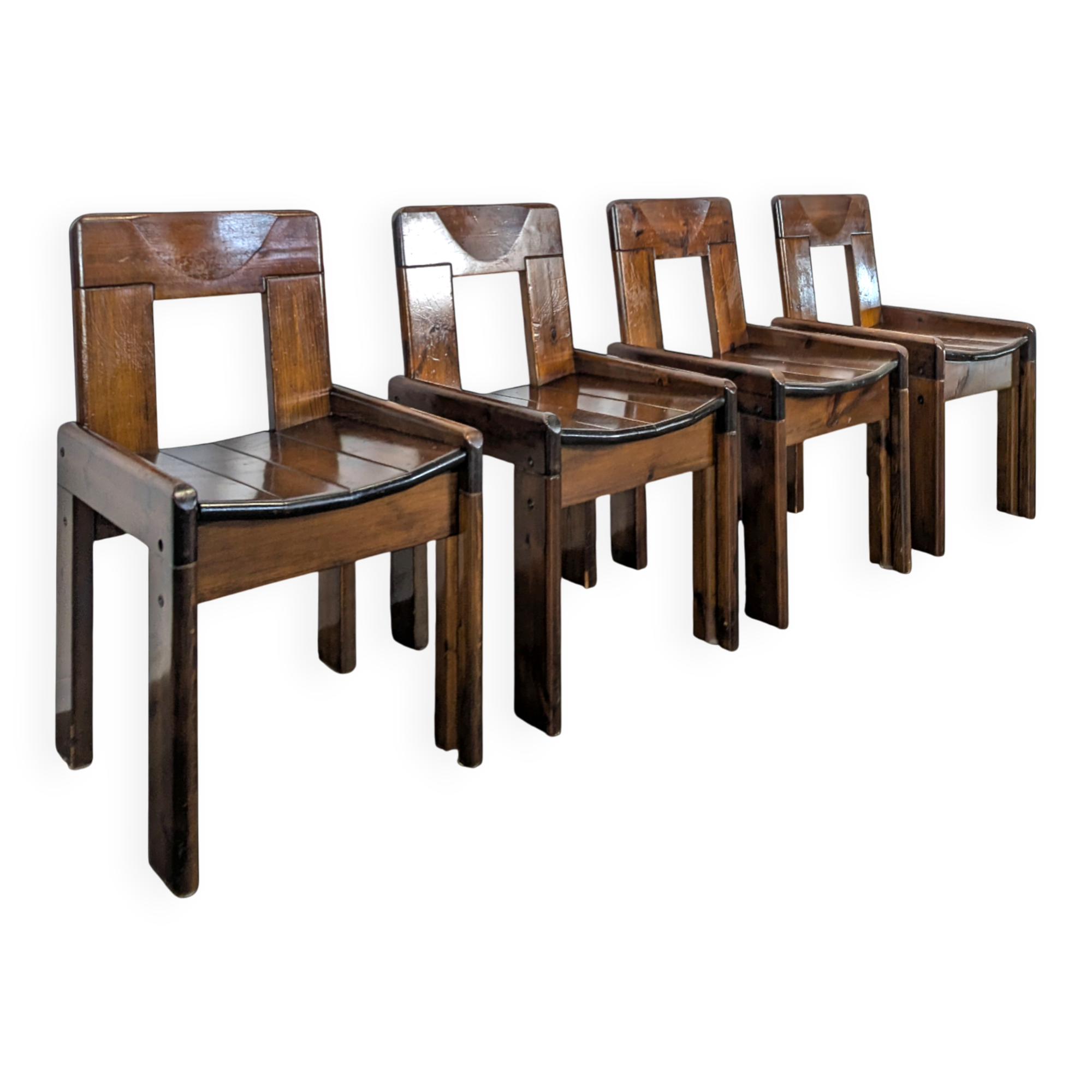 Set of 4 solid pine chairs by Silvio Coppola.
