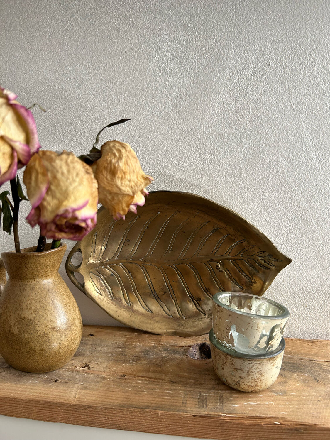 Old brass pocket vacuum, leaf.
