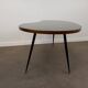 Table basse vintage en forme de haricot