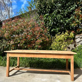 Farm table