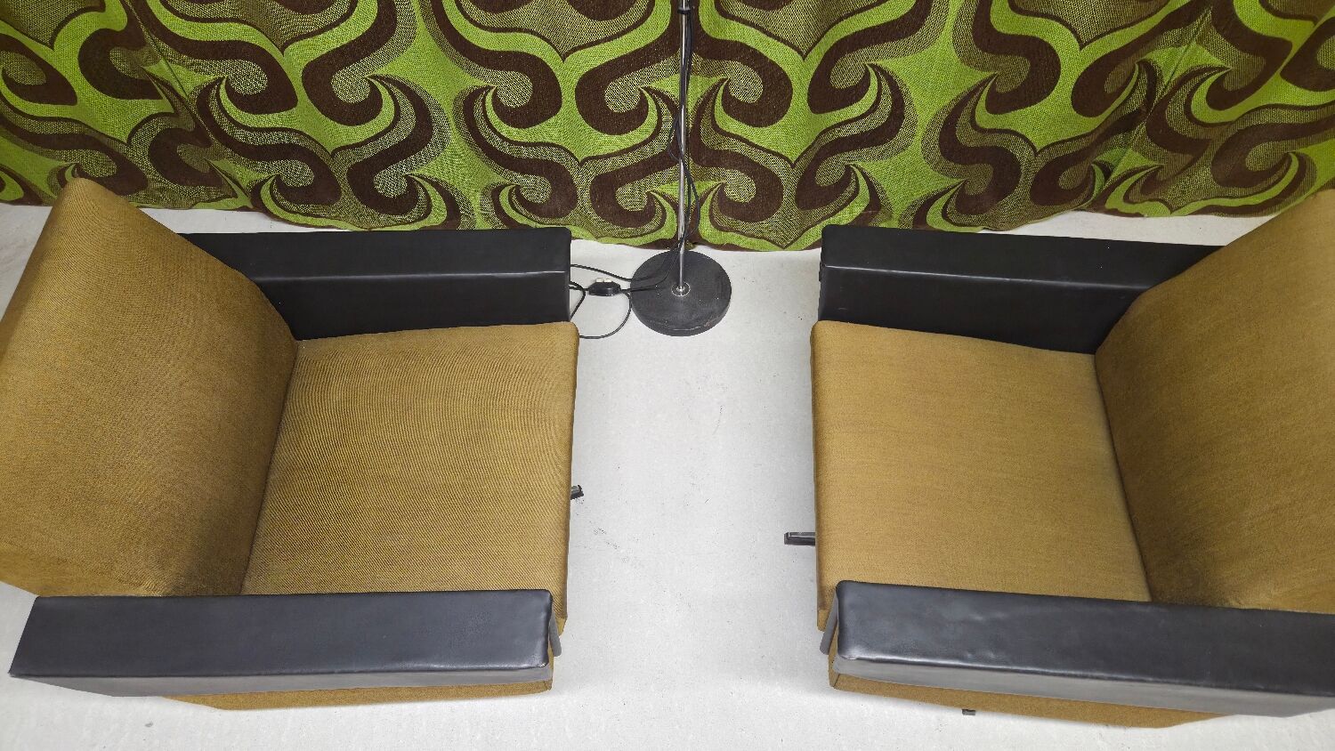 Paire de fauteuils 1970 pivotants