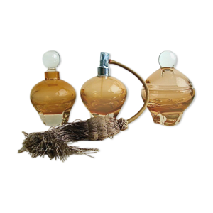 3 flacons en verre très