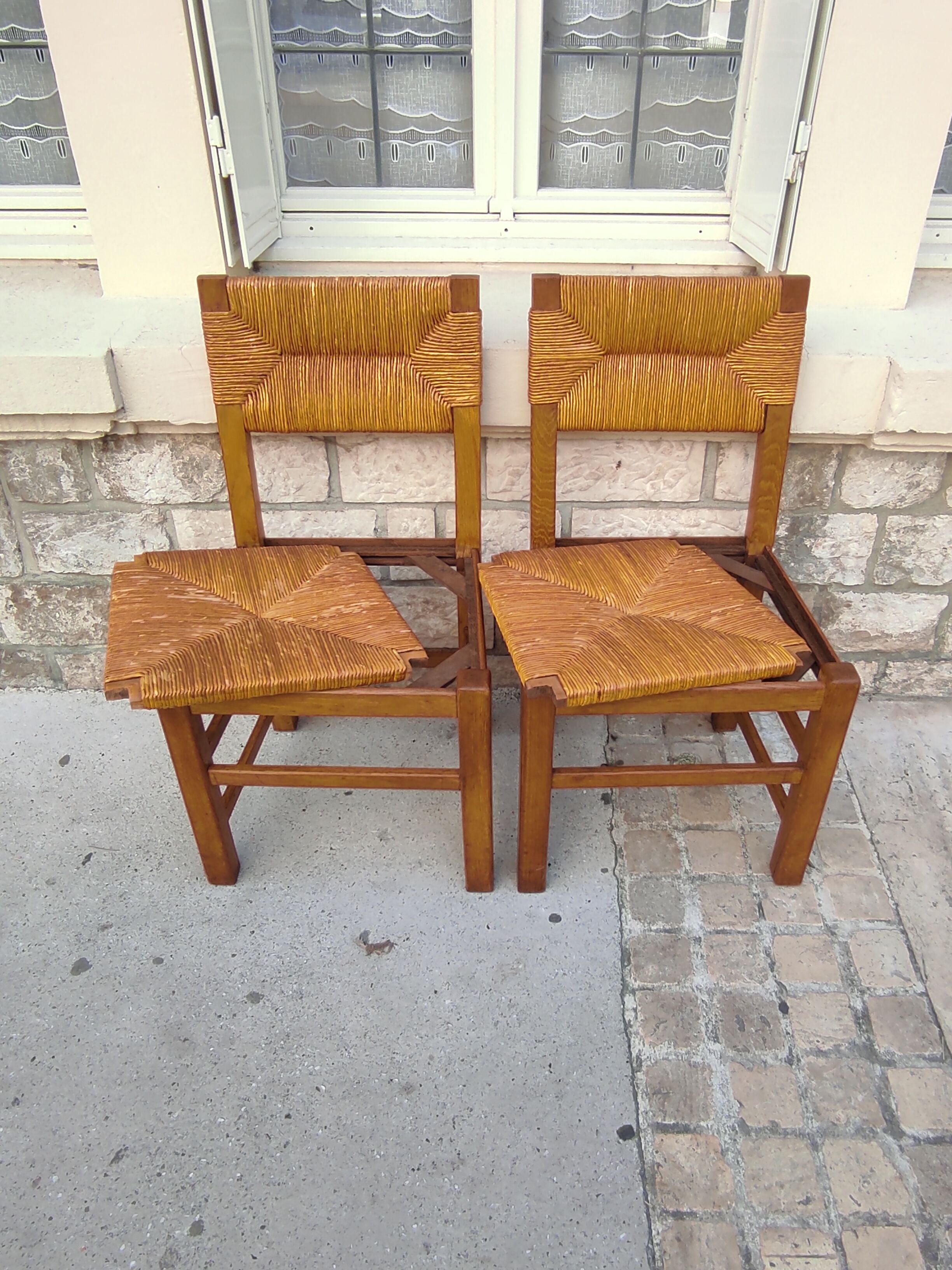 8 Mulched chairs 50s