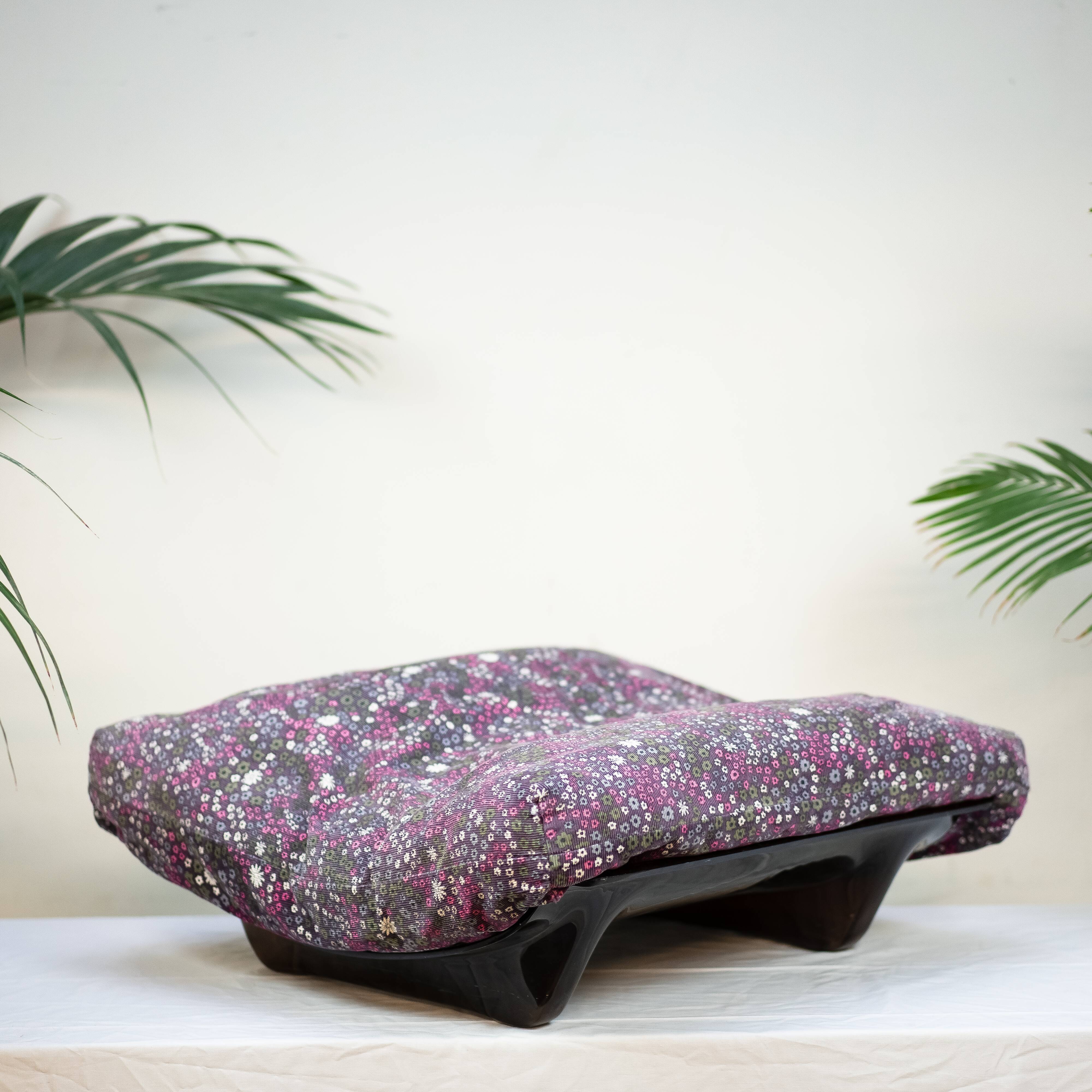 Repose pied Marsala de Michel Ducaroy édition Ligne Roset