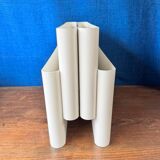 Kartell vintage magazine rack / bookcase – Design Giotto Stoppino