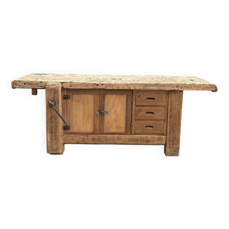 Beech carpenter's workbench