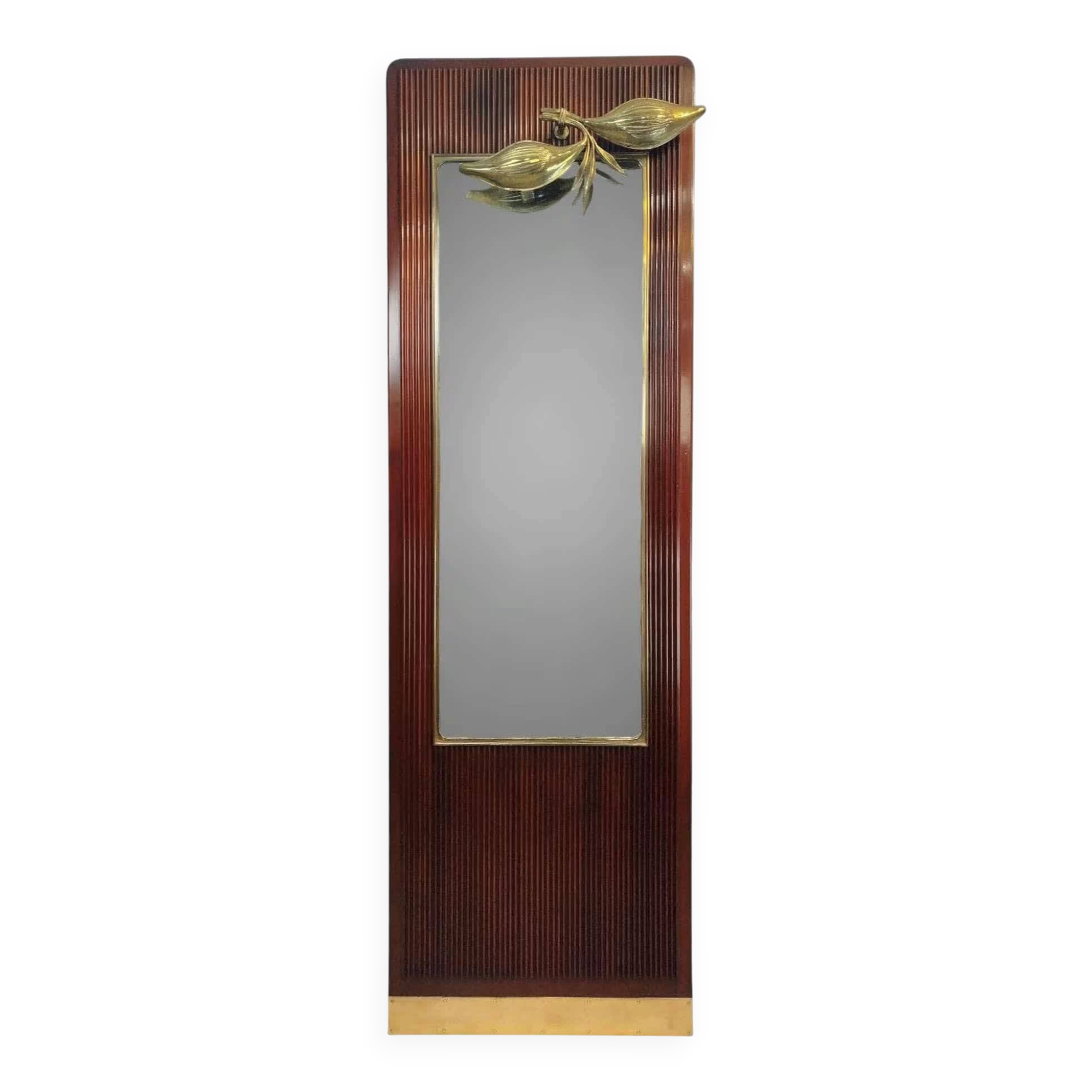 Floor mirror with fluted wood and brass lamp, Buffa/Borsani style.