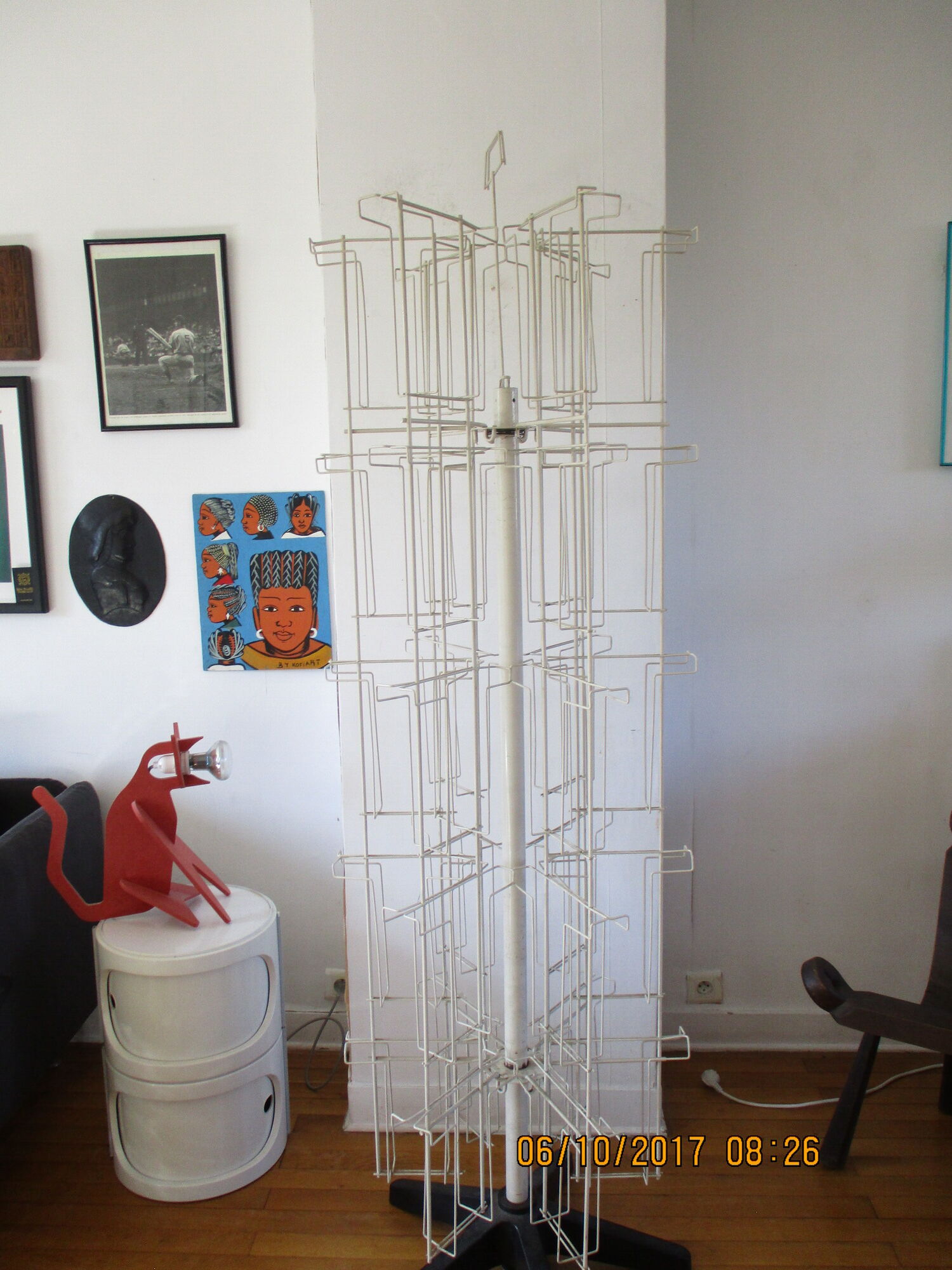 Large card holder turnstile design 70s