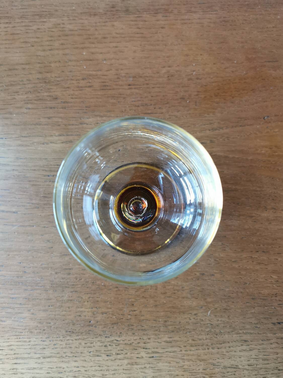 Set of 6 vintage stemmed glasses, amber base