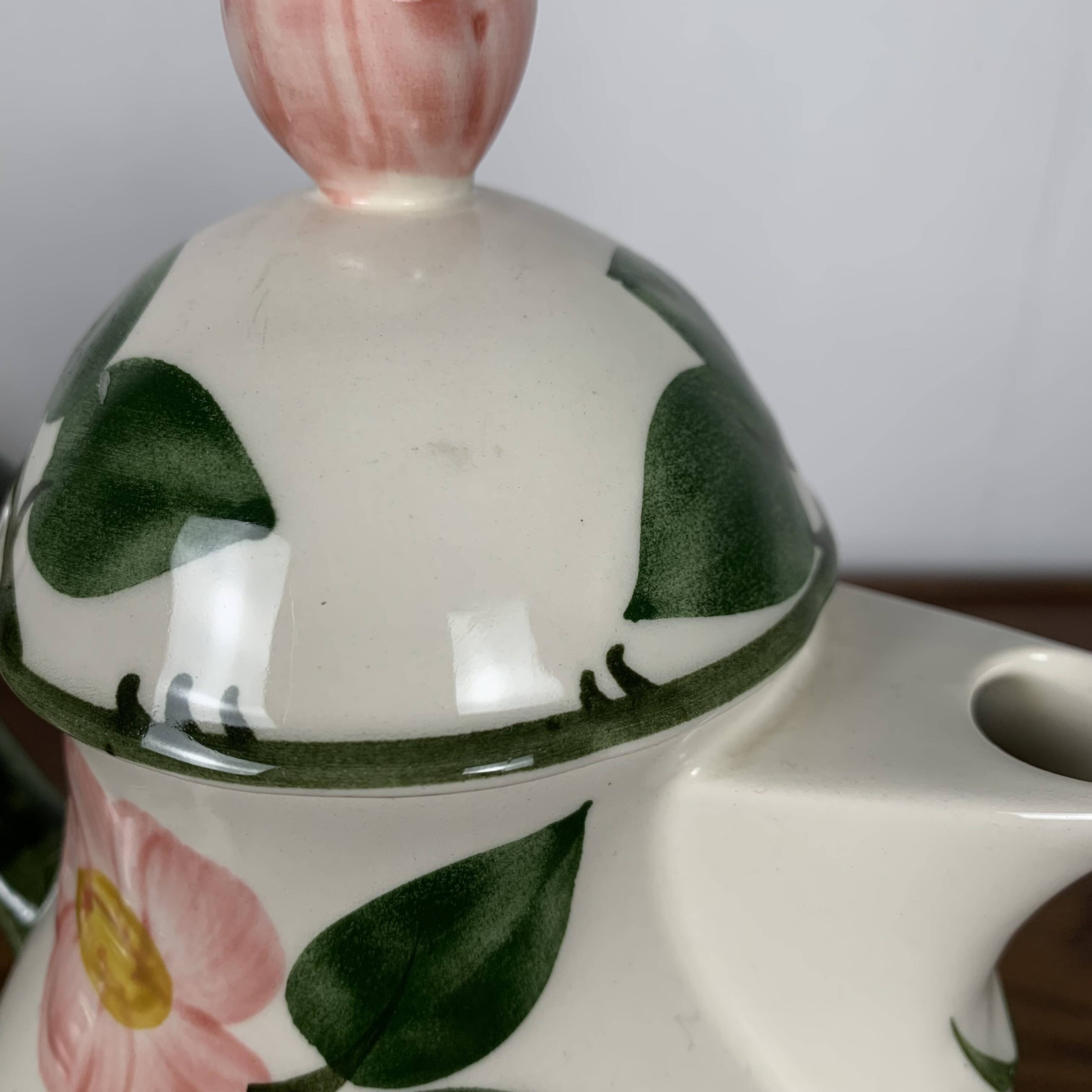 6 teacups + saucers + teapot Villeroy & Boch "Wild Rose" 1970